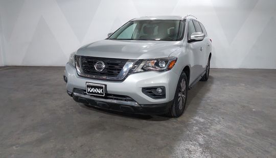 Nissan • Pathfinder