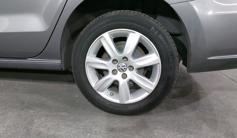 Volkswagen Vento 1.6 ACTIVE TIPTRONIC Sedan 2014