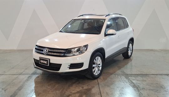 Volkswagen • Tiguan