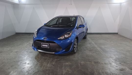 Toyota • Prius C