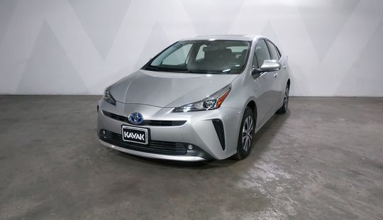 Toyota • Prius