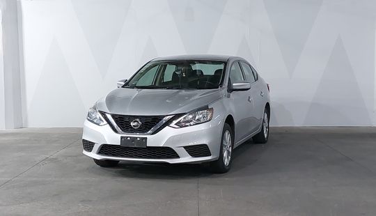 Nissan • Sentra