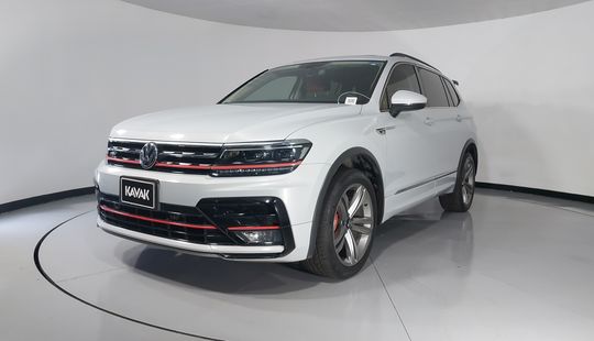 Volkswagen • Tiguan