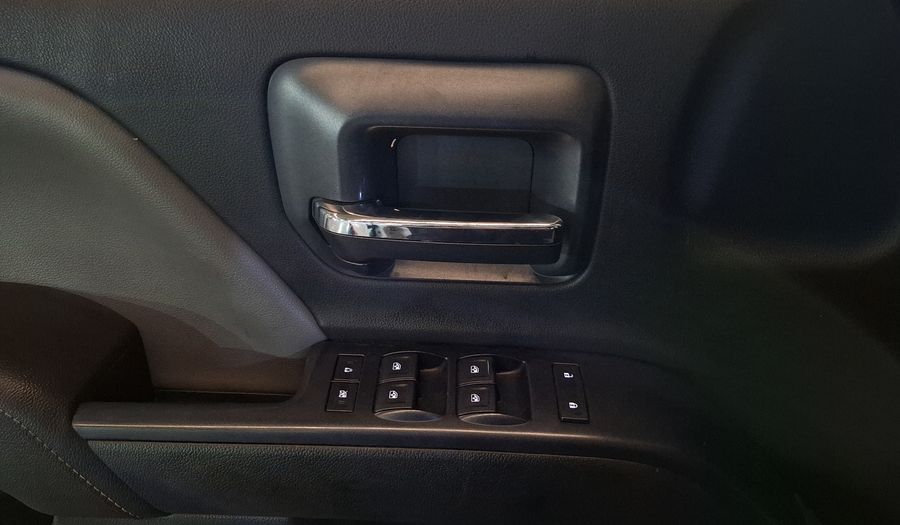 Chevrolet Silverado 2500 5.3 DOBLE CABINA F AT 4WD Pickup 2014