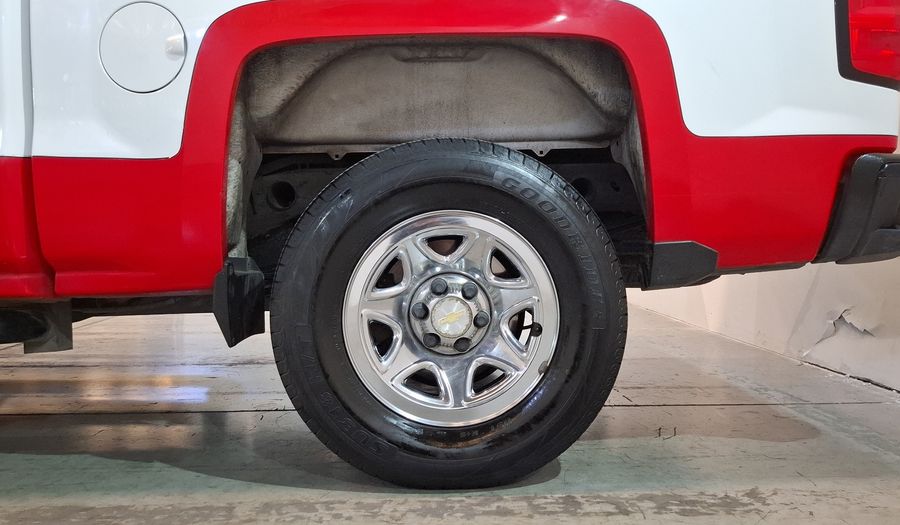 Chevrolet Silverado 2500 5.3 DOBLE CABINA F AT 4WD Pickup 2014