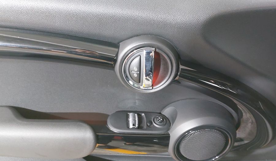 Mini Cooper 1.5 COOPER CHILI Hatchback 2018