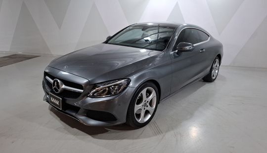 Mercedes Benz • Clase C