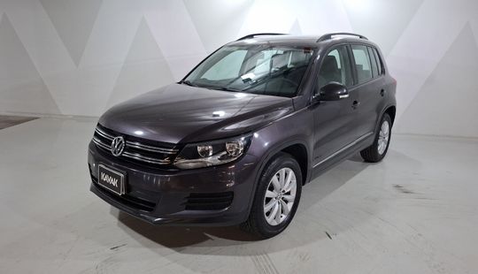 2016 • 66,413 km • Automático