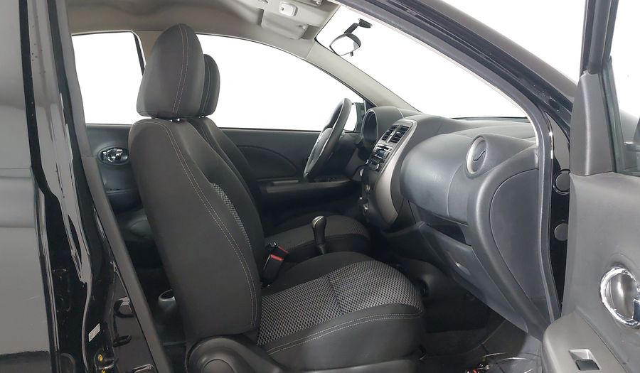 Nissan March SV Hatchback 2016