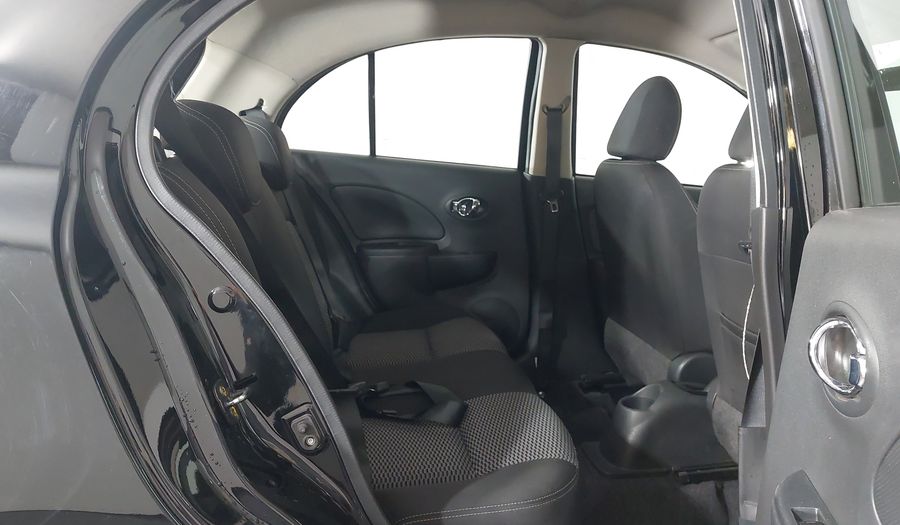 Nissan March SV Hatchback 2016