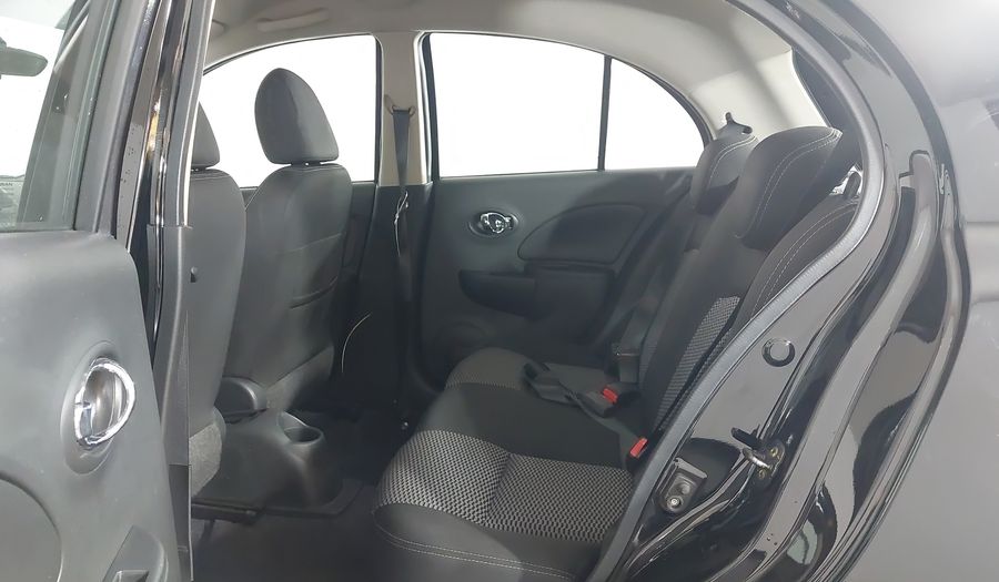 Nissan March SV Hatchback 2016