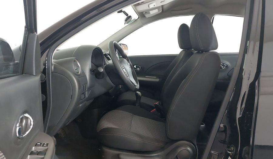 Nissan March SV Hatchback 2016