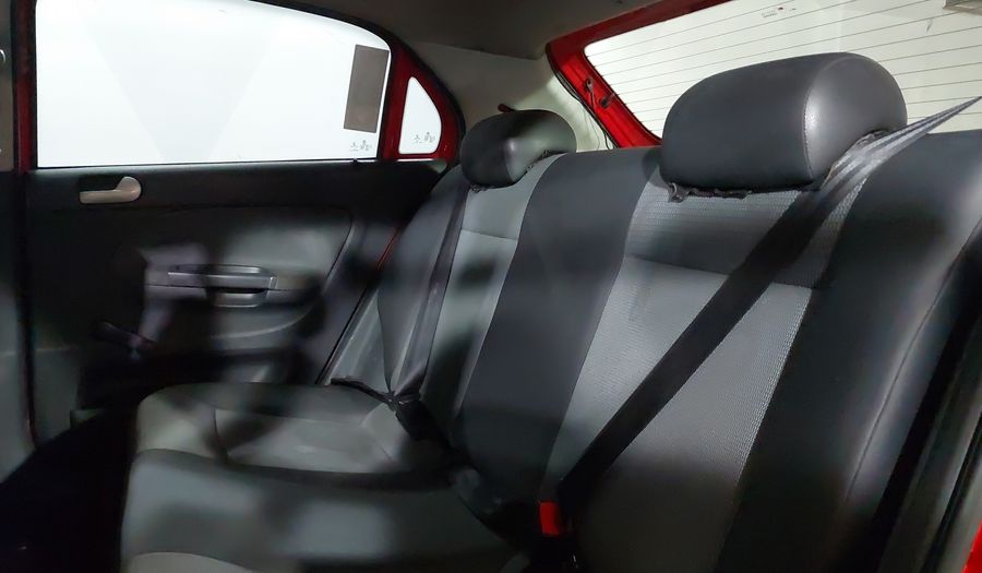 Volkswagen Gol 1.6 TRENDLINE MT Hatchback 2013