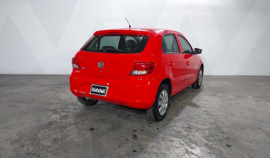 Volkswagen Gol 1.6 TRENDLINE MT Hatchback 2013