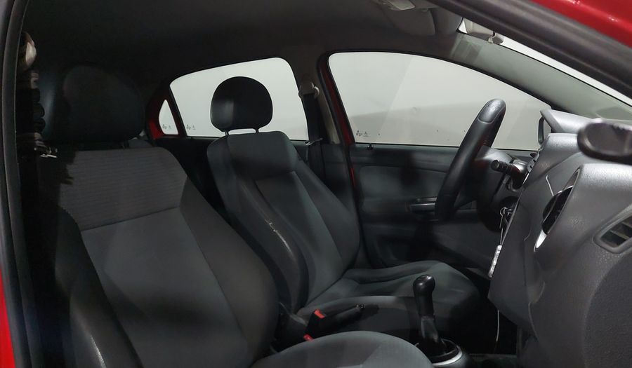 Volkswagen Gol 1.6 TRENDLINE MT Hatchback 2013
