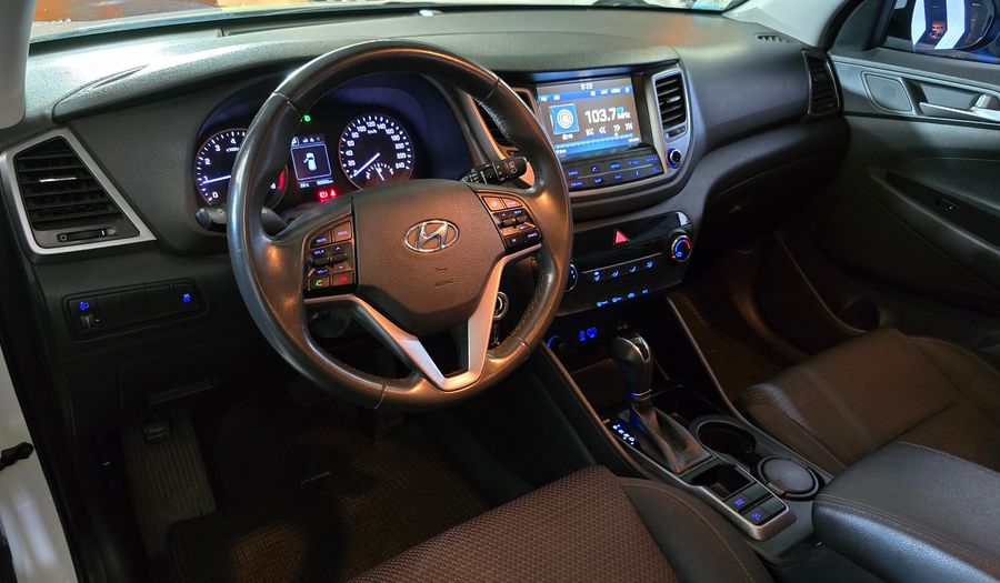Hyundai Tucson 2.0 GL AT Suv 2016
