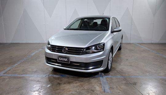 Volkswagen • Vento