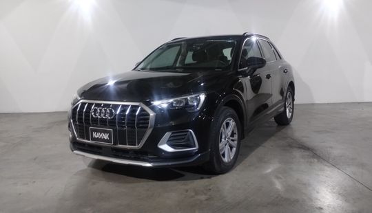 Audi • Q3