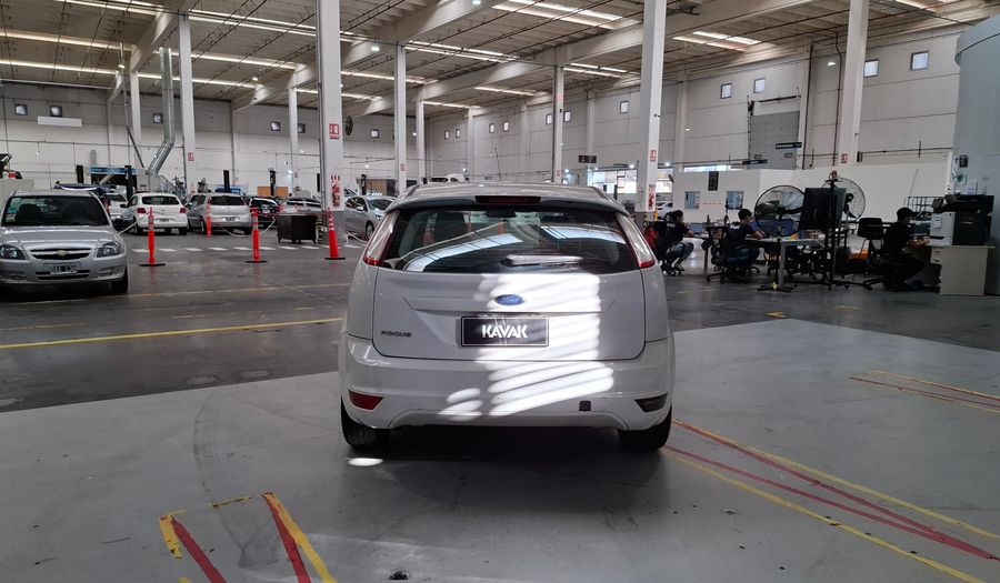 Ford Focus Ii 1.6 TREND Hatchback 2012