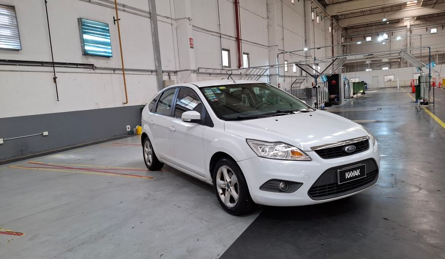 Ford Focus Ii 1.6 TREND Hatchback 2012