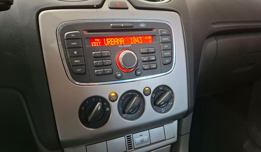 Ford Focus Ii 1.6 TREND Hatchback 2012