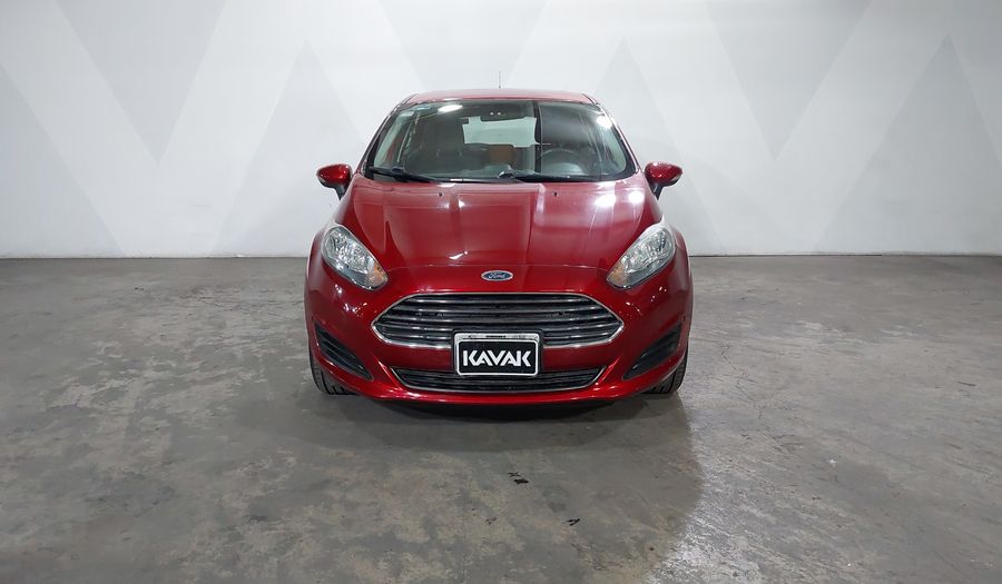 Ford Fiesta 1.6 SE MT Hatchback 2016