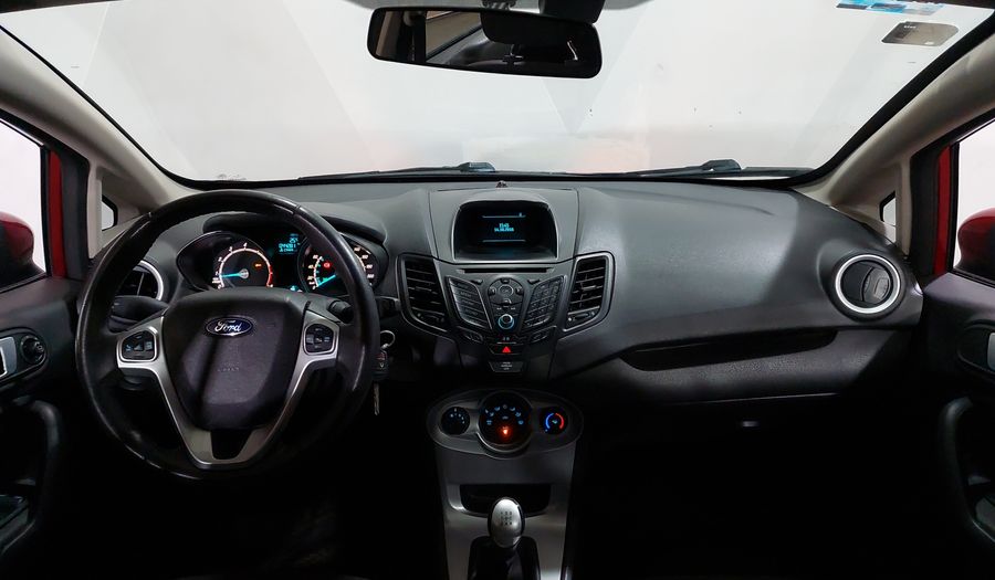Ford Fiesta 1.6 SE MT Hatchback 2016