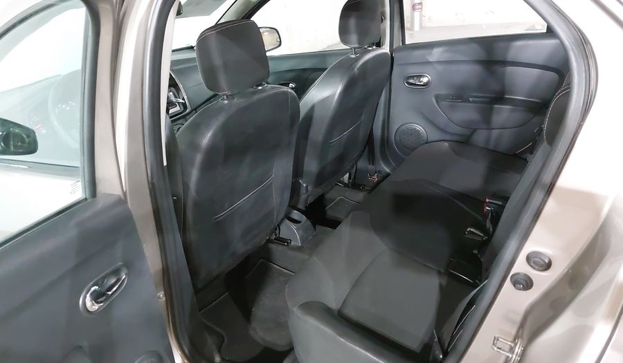 Renault Logan 1.6 INTENS MT Sedan 2018