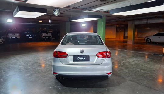 Volkswagen • Vento