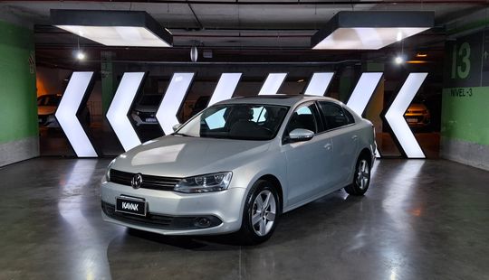 Volkswagen • Vento