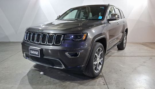 Jeep • Grand Cherokee
