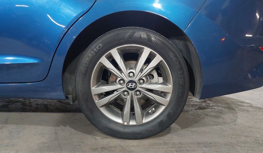 Hyundai Elantra 2.0 GLS PREMIUM AT Sedan 2017