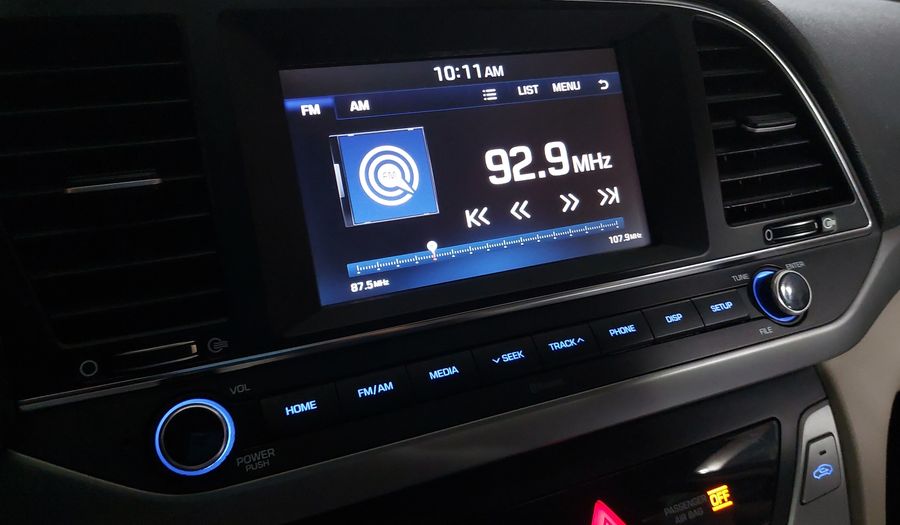 Hyundai Elantra 2.0 GLS PREMIUM AT Sedan 2017