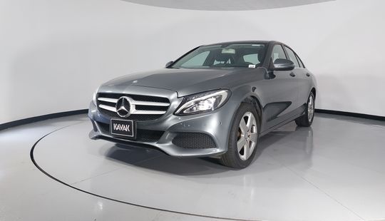 Mercedes Benz • Clase C