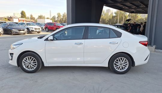 Kia • RIO 4
