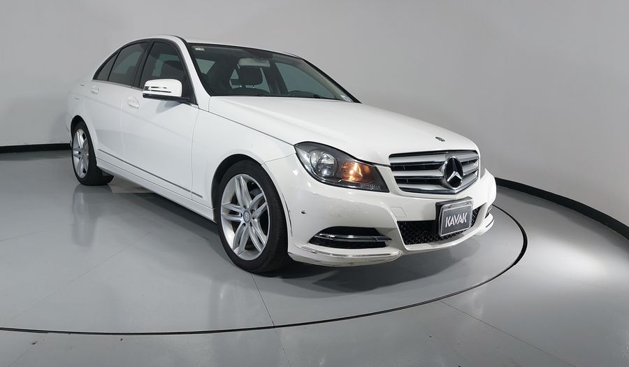 Mercedes Benz Clase C 1.8 200 CGI SPORT AT Sedan 2013