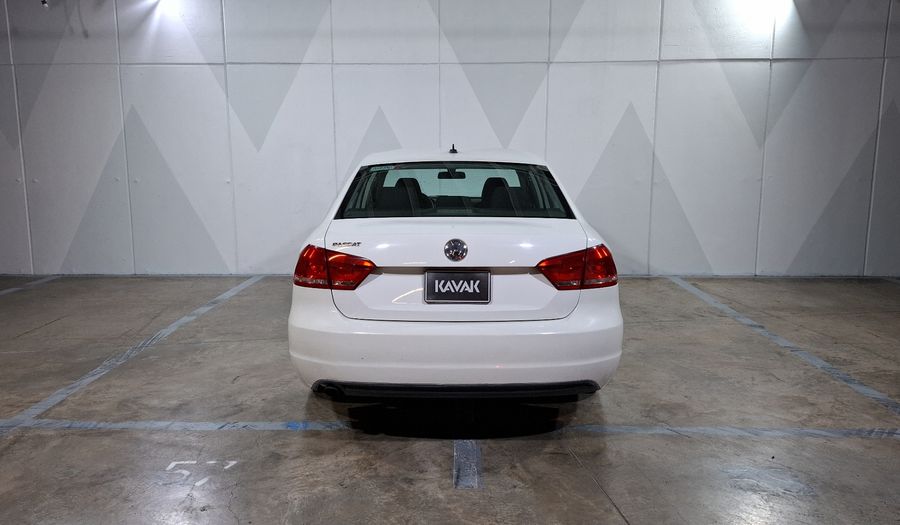 Volkswagen Passat 2.5 COMFORTLINE TIPTRONIC Sedan 2015