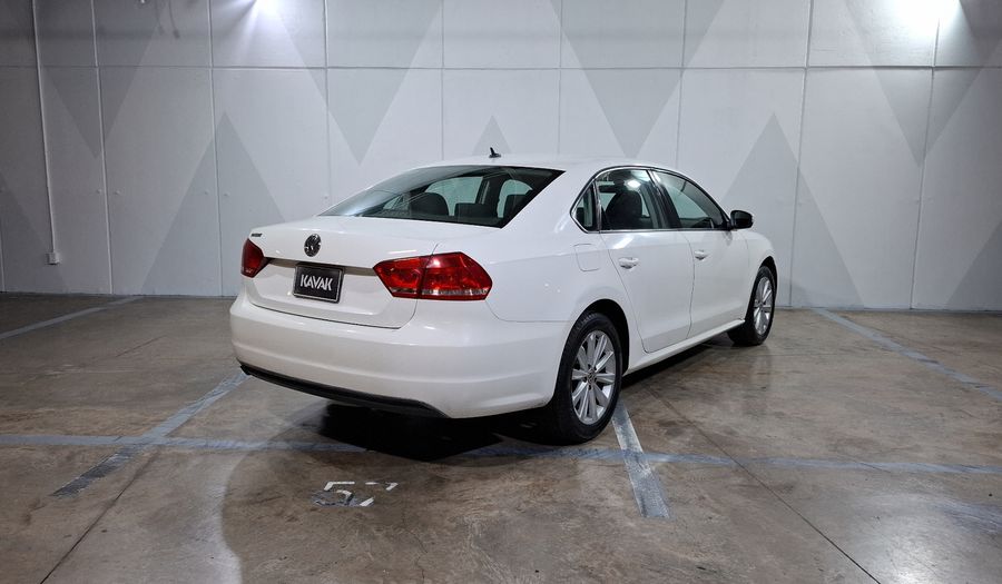 Volkswagen Passat 2.5 COMFORTLINE TIPTRONIC Sedan 2015