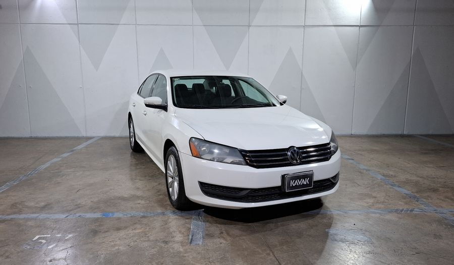 Volkswagen Passat 2.5 COMFORTLINE TIPTRONIC Sedan 2015