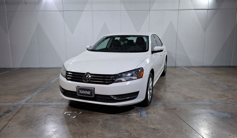 Volkswagen Passat 2.5 COMFORTLINE TIPTRONIC Sedan 2015