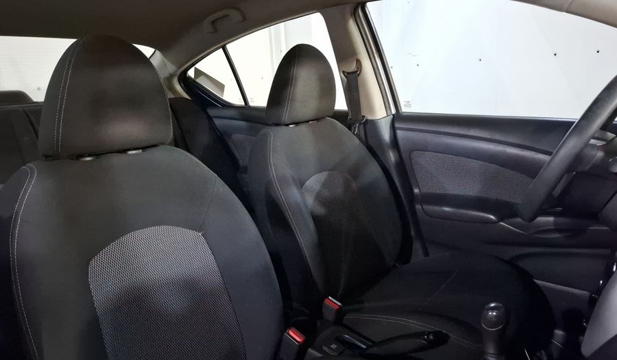 Nissan Versa 1.6 ADVANCE TM AC Sedan 2016