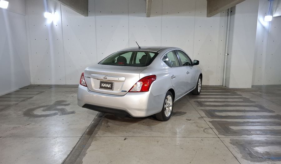 Nissan Versa 1.6 ADVANCE TM AC Sedan 2016