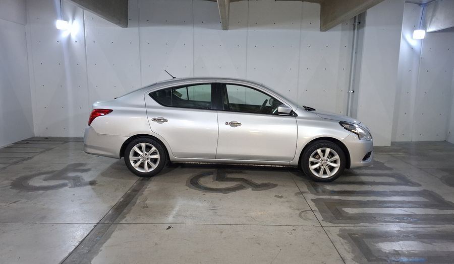 Nissan Versa 1.6 ADVANCE TM AC Sedan 2016