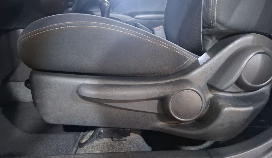 Nissan Versa 1.6 ADVANCE TM AC Sedan 2016