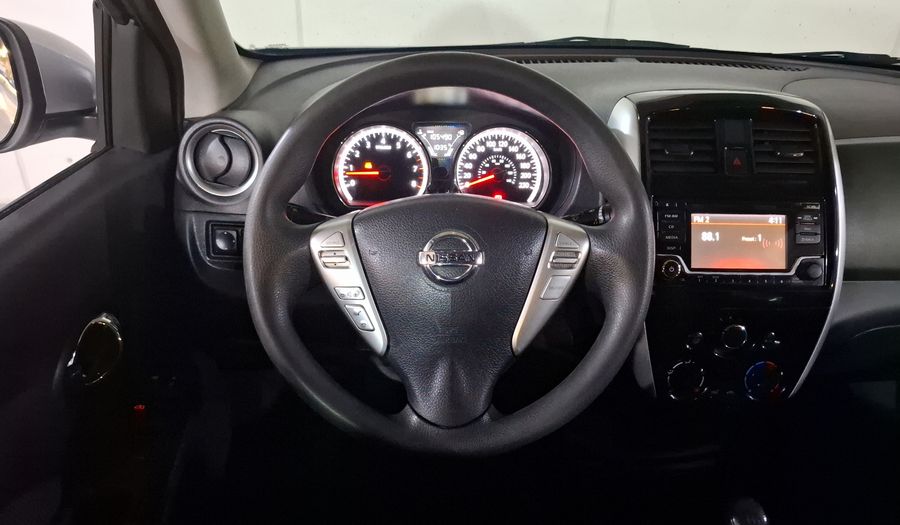 Nissan Versa 1.6 ADVANCE TM AC Sedan 2016
