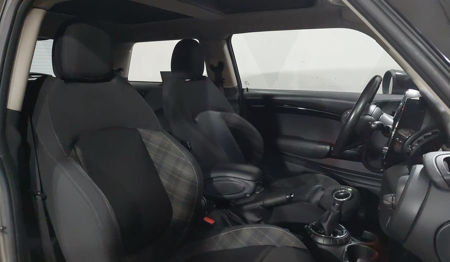 Mini Cooper 1.5 COOPER CHILI AT Hatchback 2017