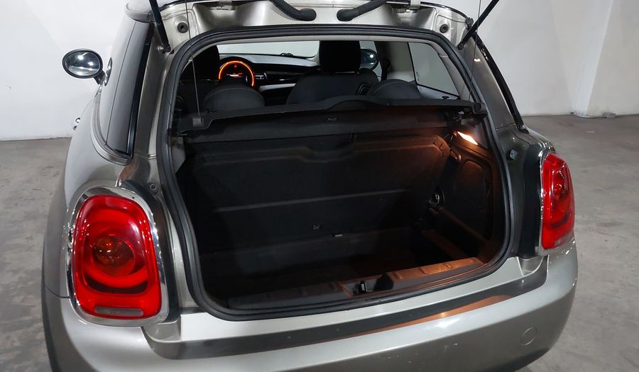 Mini Cooper 1.5 COOPER CHILI AT Hatchback 2017