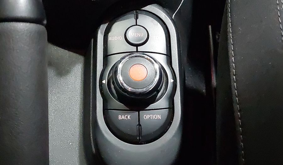Mini Cooper 1.5 COOPER CHILI AT Hatchback 2017