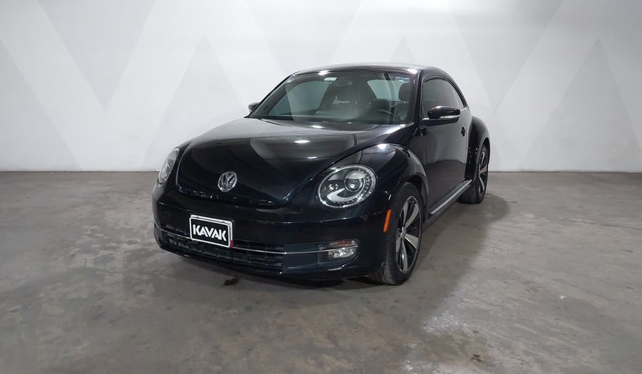 Volkswagen Beetle 2.0 TURBO DSG Hatchback 2013
