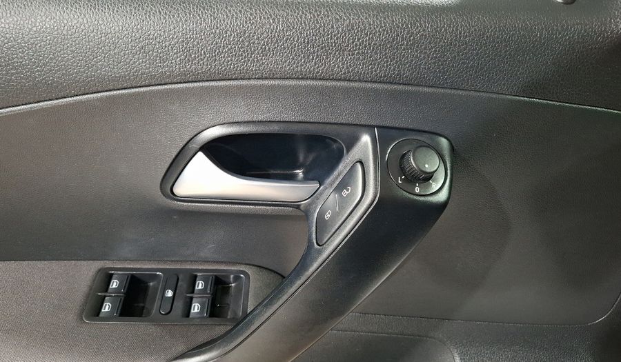 Volkswagen Polo 1.6 EDICION ESPECIAL AUTO Hatchback 2021